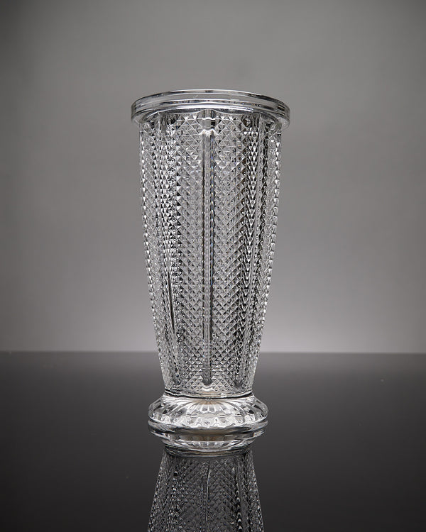 Classic Style Vase - Tulip Flowers Tr LLC.