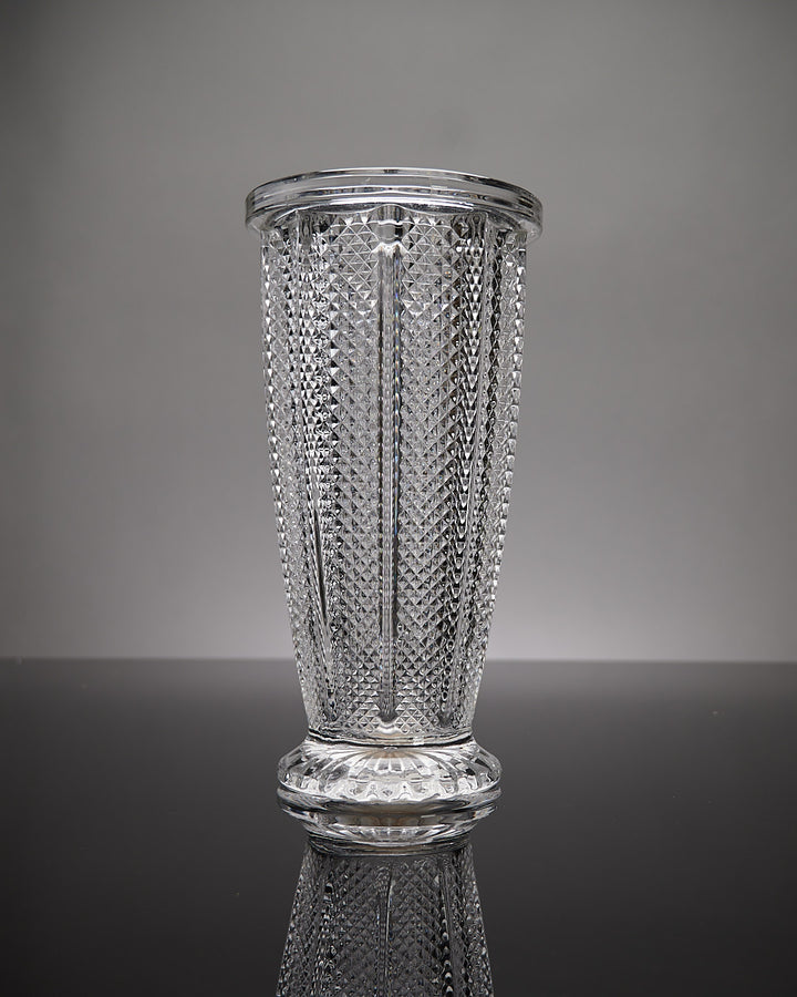 Classic Style Vase - Tulip Flowers Tr LLC.