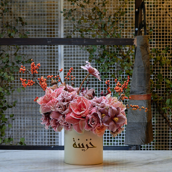 Customized Name Flower Vase Arrangement - Tulip Flowers Tr LLC.