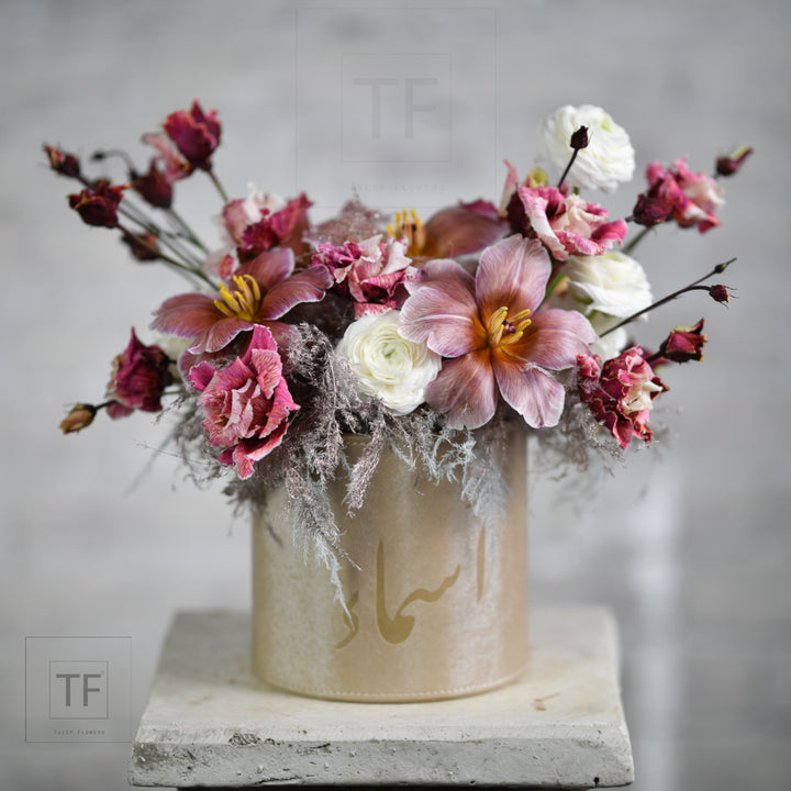 Customized Name Flower Vase - Tulip Flowers Tr LLC.